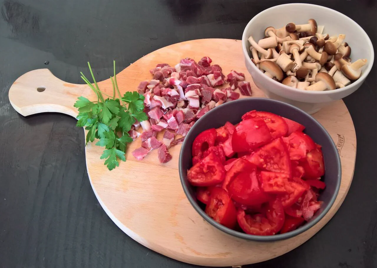 Tagliatelle prosciutto e funghi